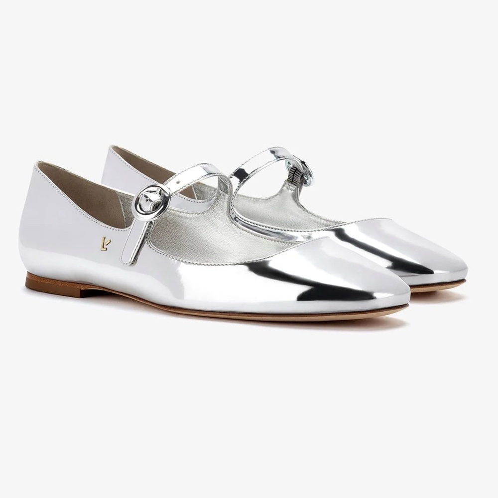 Elegant Larroude Silver Mary Jane Flats